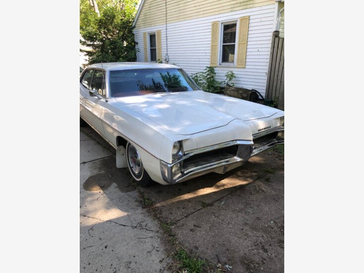 Thumbnail Photo undefined for 1967 Pontiac Bonneville Sedan